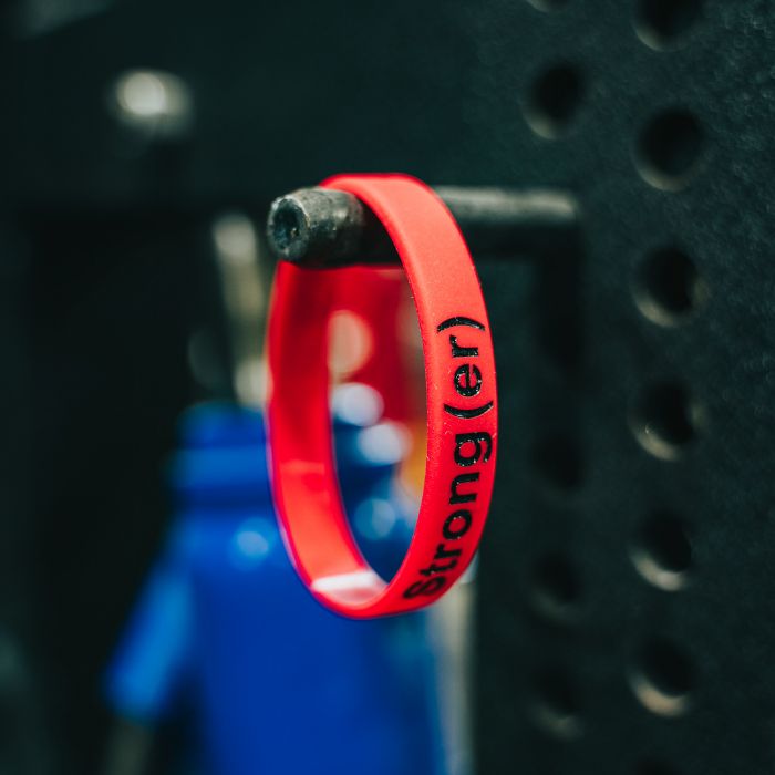 STRONG(ER) WRISTBAND